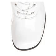 Valkoiset kiiltonahka nauhalliset saappaat 5 cm - 70 luku saappaa hippi disko gogo